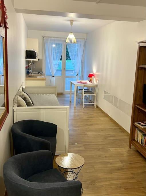 Location Studio, Lyon-La Mulatiere Extérieur photo
